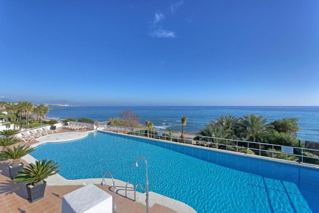 Frontline Beach Apartment - Sinfonia Del Mar إِستيبونا المظهر الخارجي الصورة