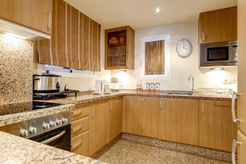 Frontline Beach Apartment - Sinfonia Del Mar إِستيبونا المظهر الخارجي الصورة